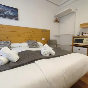 2* Casa de hóspedes Urkia